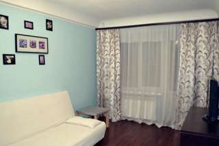 Сдаю 1 к.кв. ул. Добровольского 1/5п. 33м. ремонт.
