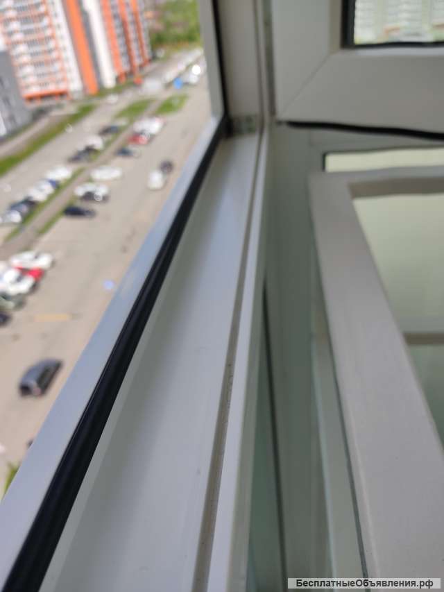 Мытье балконных окон