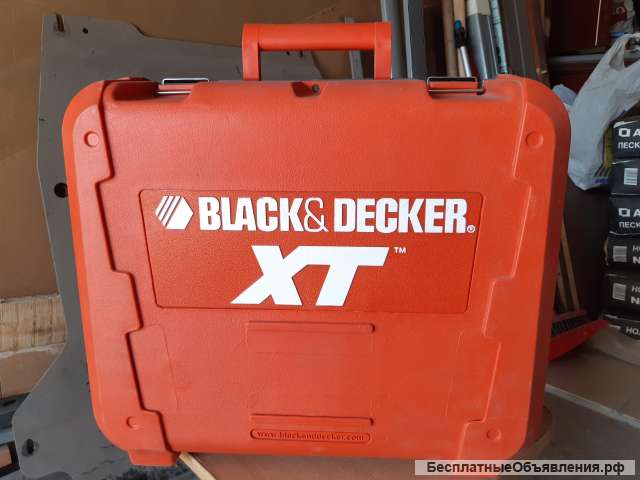 Фрезер Black&Decker XTW 1500E