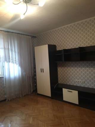 Светлую и уютную, 1- комнатную квартиру на длительный срок