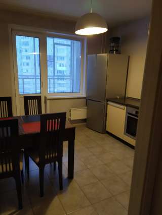 1 комнатную квартиру г. Красноярск ул. Ястынская 15А