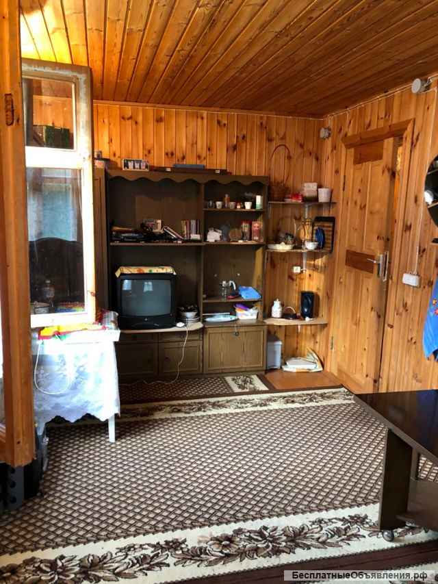 Отличная жилая дача. Рядом озёра, лес