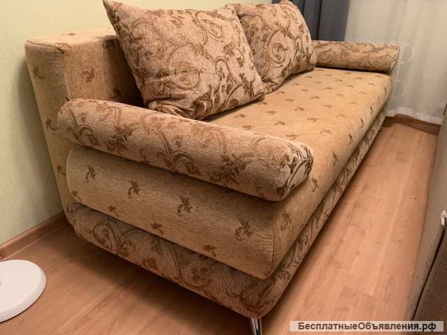 Диван, в отличном состоянии