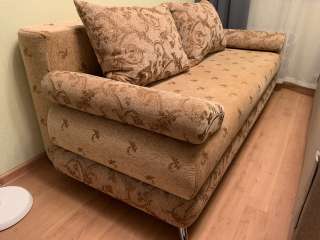 Диван, в отличном состоянии