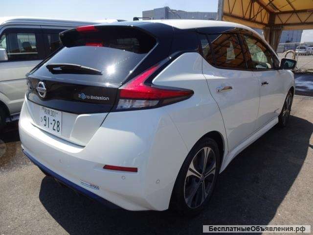 Электромобиль 2 поколение хэтчбек Nissan Leaf кузов ZE1 модификация G гв 2018