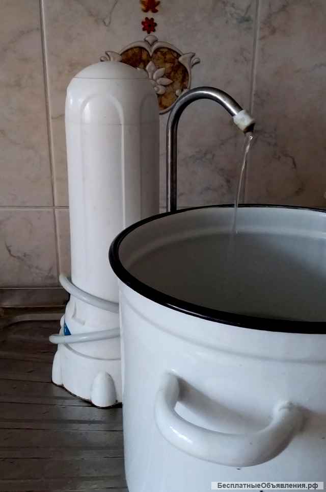 Фильтр для очистки воды бу настольный для кухонного крана в хорошем состоянии