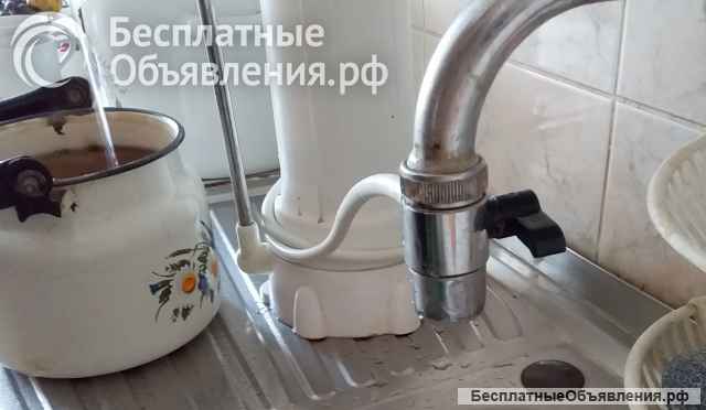 Фильтр для очистки воды бу настольный для кухонного крана в хорошем состоянии