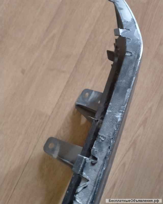 Решетка радиатора хайлендер