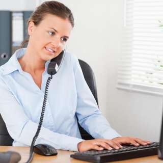 Сотрудник на прием входящих звонков