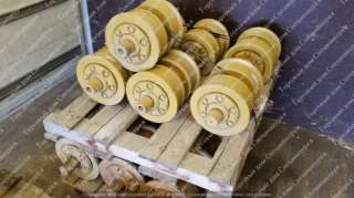 Каток опорный двубортный для бульдозеров John Deere 1050K