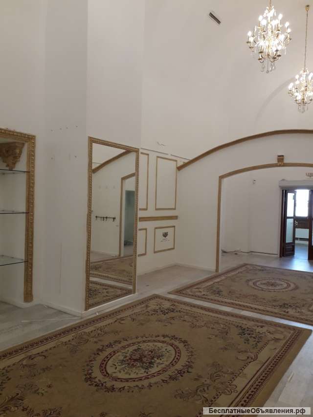 Сдаю 96 кв.м. в Гостином Дворе