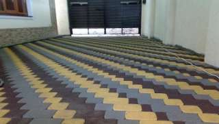 Бригада укладчиков тротуарной плитки