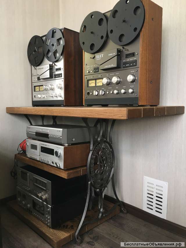 Стол под аппаратуру