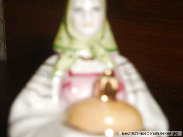 Фигурка «Добро пожаловать» («Хлеб-соль»), фарфор