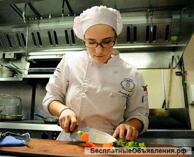 Помощник повар