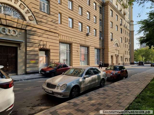 Сдается торговое помещение 300 м2 в ЦАО