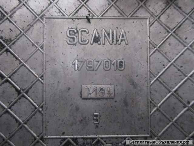 Крышка головки блока Scania 1797010