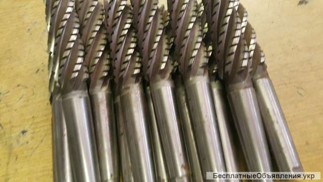 Фрезы Р6М5, диаметр 30 мм, длина 200 мм