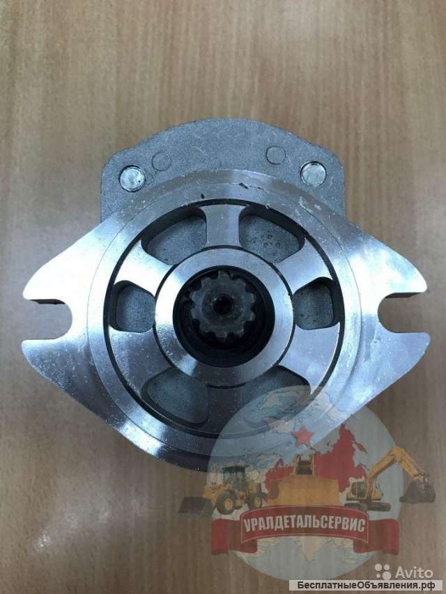 Насос 9217993 Hitachi