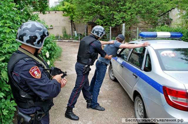 Старший полицейский роты и полицейский (водитель) роты