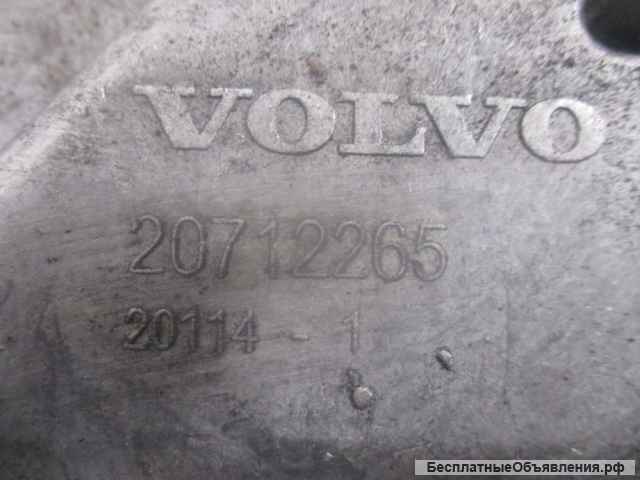 Крышка плиты двигателя Volvo 20712265