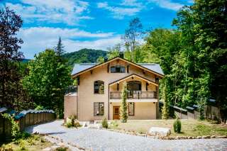 Элитный изысканный 2-этажный дом в Сочи