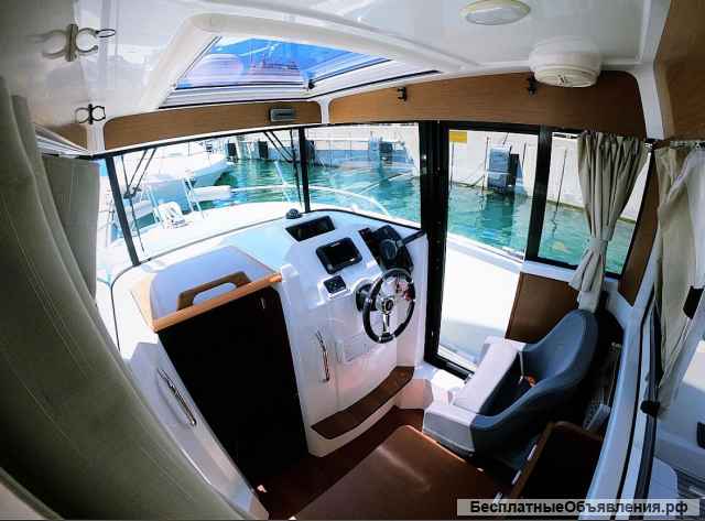 Катер Beneteau Barracuda 7