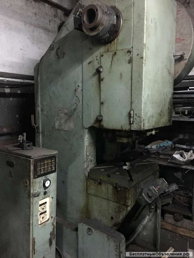 Кривошипный механический пресс КД 2326К. (усилие 40т)