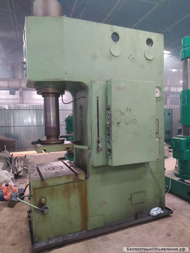 Пресс гидравлический мод. П6332 усилием 1600 кН