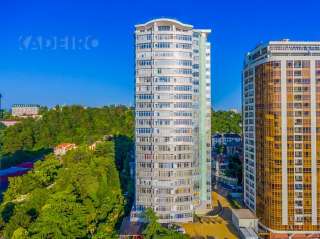 Элитная двухкомнатная квартира в жилом комплексе "Первомайский-3" в Сочи