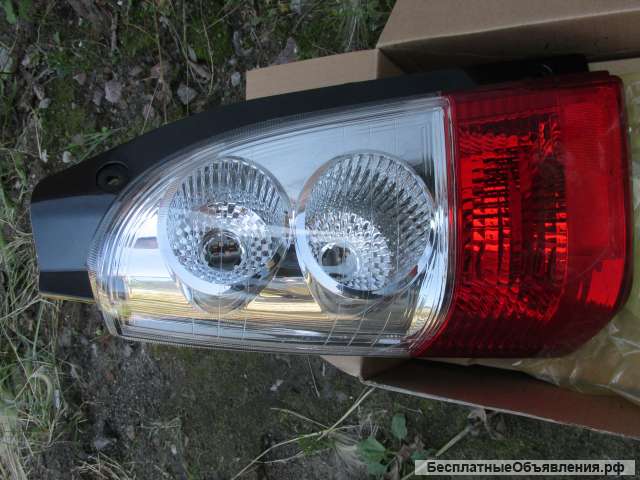 Фонарь задний на Suzuki Wagon R Solio