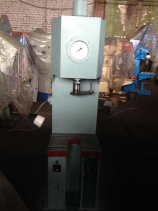 Пресс гидравлический одностоечный П6320