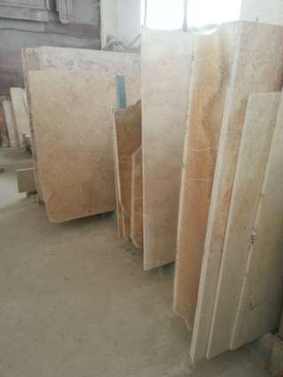 Мрамор полированный слябы и плитка. Цены самые низкие в Киеве. В складе 2650 квадратных метров