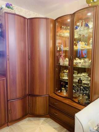 Угловой мебельный гарнитур