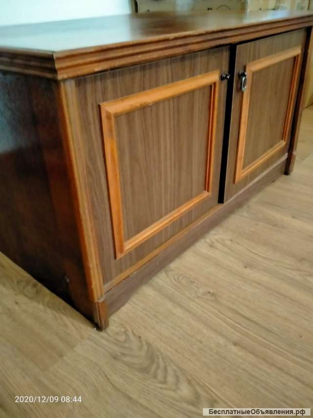 Тумба под телевизор