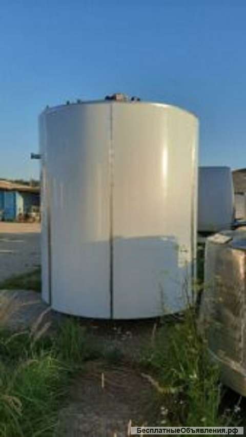 Емкость нержавеющая, объем — 6,3 куб.м., рубашка, мешалка, термос