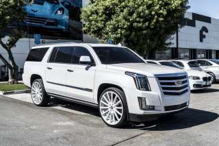 Аренда авто роскошный Кадиллак Эскалейд 2019г.в. белого цвета на вашу Свадьбу