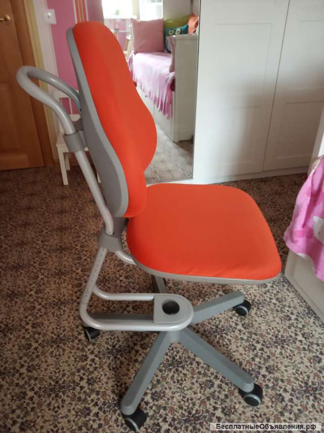 Компьютерное кресло