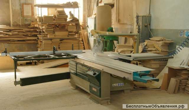 Рабочий на мебельное производство