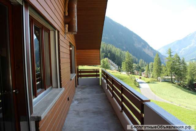 Villa AIDA Дом с 3 квартирами, 2 балкона и терраса с панорамным видом в Лойкербад