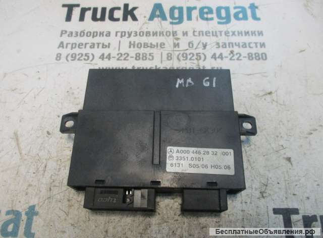 Блок стеклоподъемника правый Mercedes A0004462832