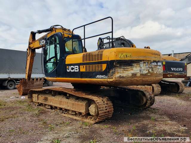 JCB JS 240LC б/у экскаватор гусеничный 2008 года