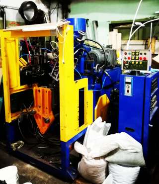 Экструдер для выдува (Тайвань) до 1 л. б/у