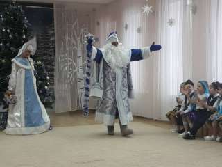 Дед Мороз и Снегурочка придут к Вам в гости