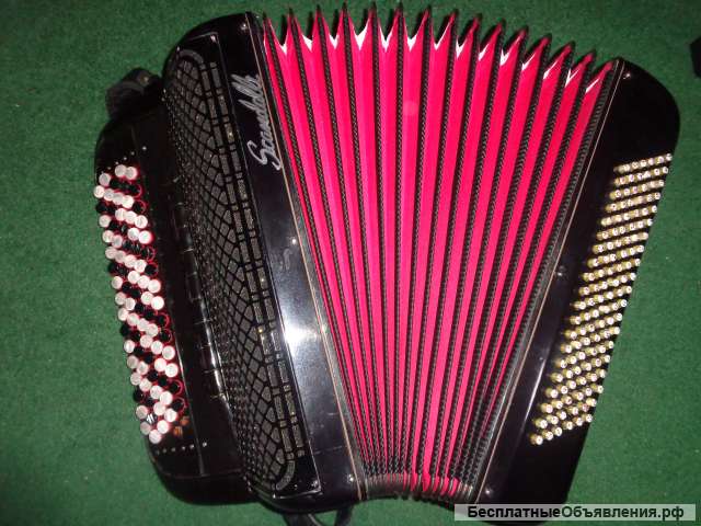 Баян Скандалли