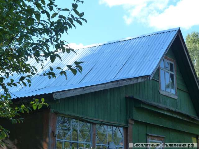 Дачный домик с земельным участком