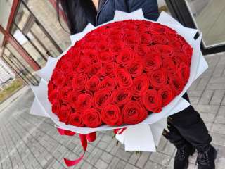 101 роза в Липецке