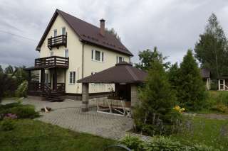 ДОМ 220 м. кв. 40 сот.