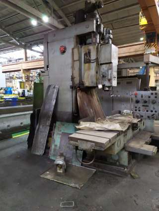 Станок фрезерный вертикальный с крестовым столом и УЦИ 65А60Ф1