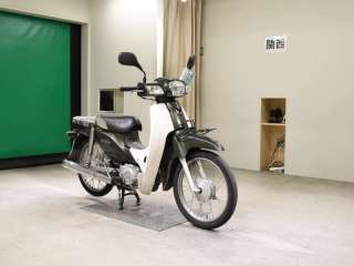 Мотоцикл дорожный Honda Super Cub рама AA04 скутерета багажники гв 2012